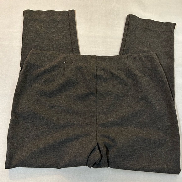 Chico’s Ankle Pants Size 2.5 Dark Gray Color Elastic waistband - Picture 2 of 8